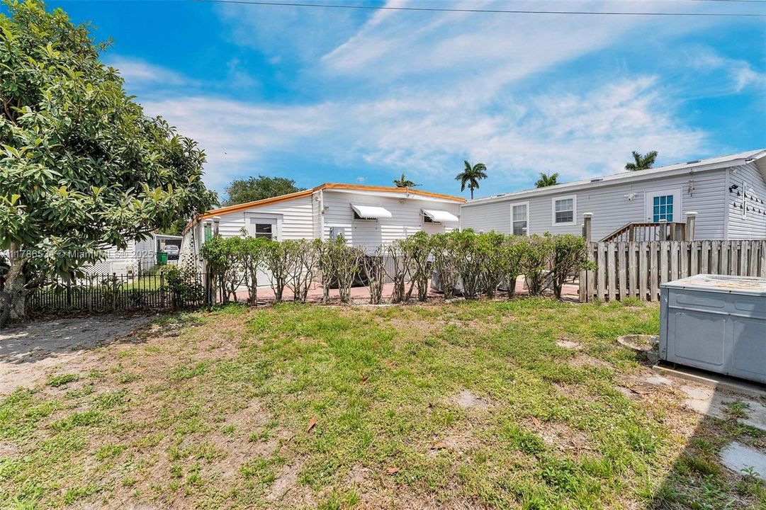 Vendido Recientemente: $82,000 (2 camas, 1 baños, 664 Pies cuadrados)