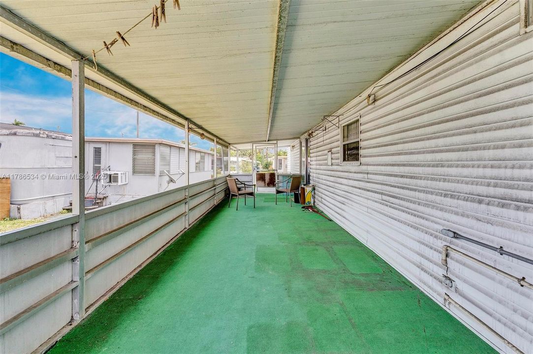 Vendido Recientemente: $82,000 (2 camas, 1 baños, 664 Pies cuadrados)