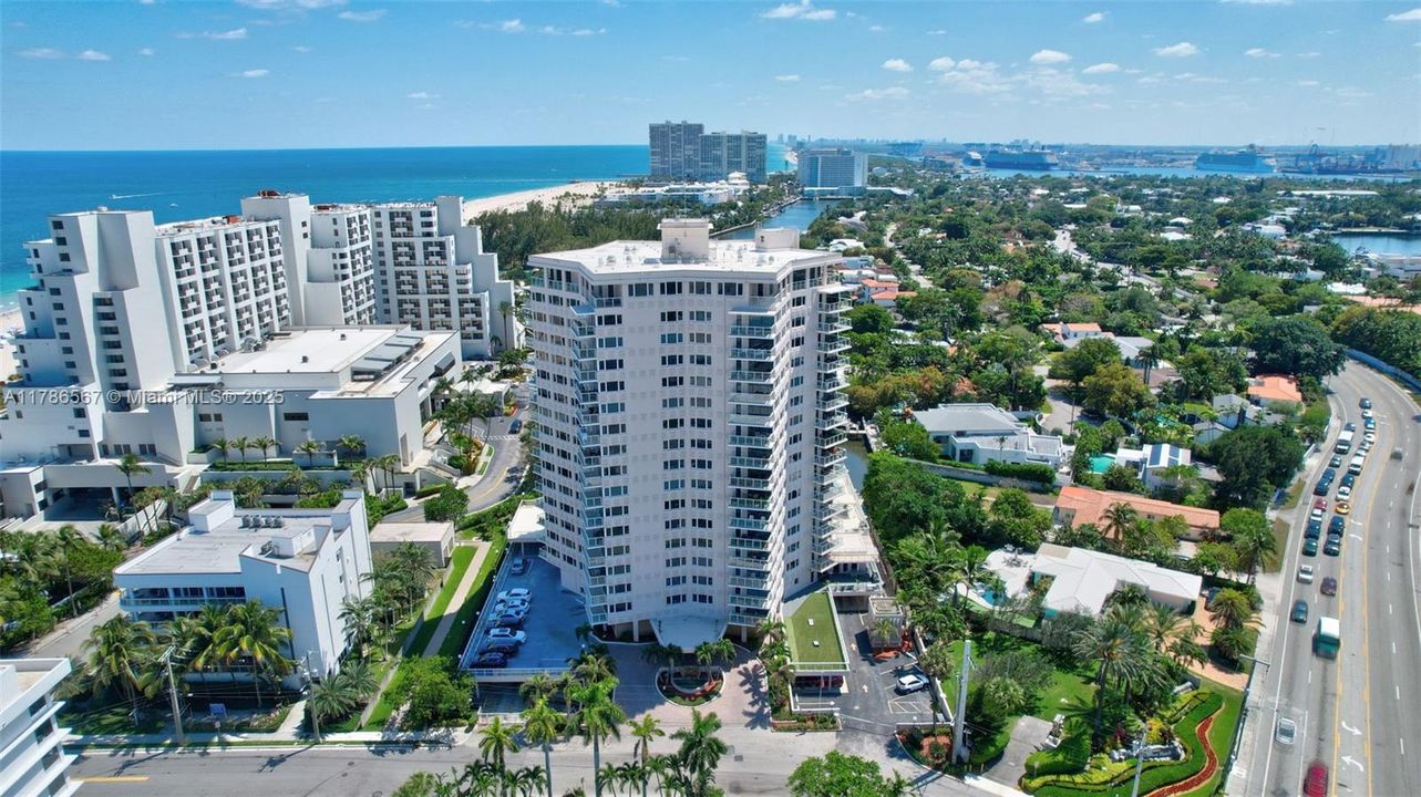 For Sale: $445,000 (2 beds, 1 baths, 1214 Square Feet)