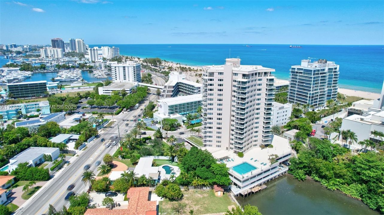 For Sale: $445,000 (2 beds, 1 baths, 1214 Square Feet)