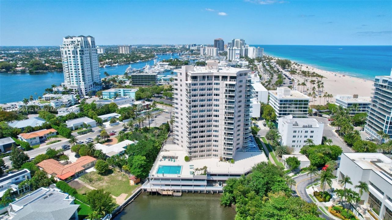 For Sale: $445,000 (2 beds, 1 baths, 1214 Square Feet)