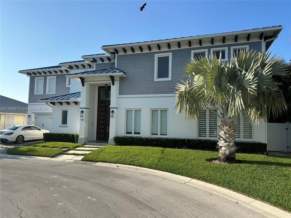 Recently Rented: $16,000 (5 beds, 4 baths, 3175 Square Feet)