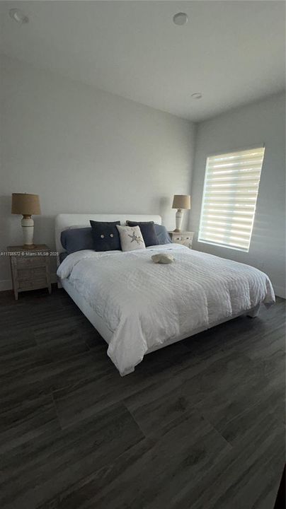 Recently Rented: $16,000 (5 beds, 4 baths, 3175 Square Feet)