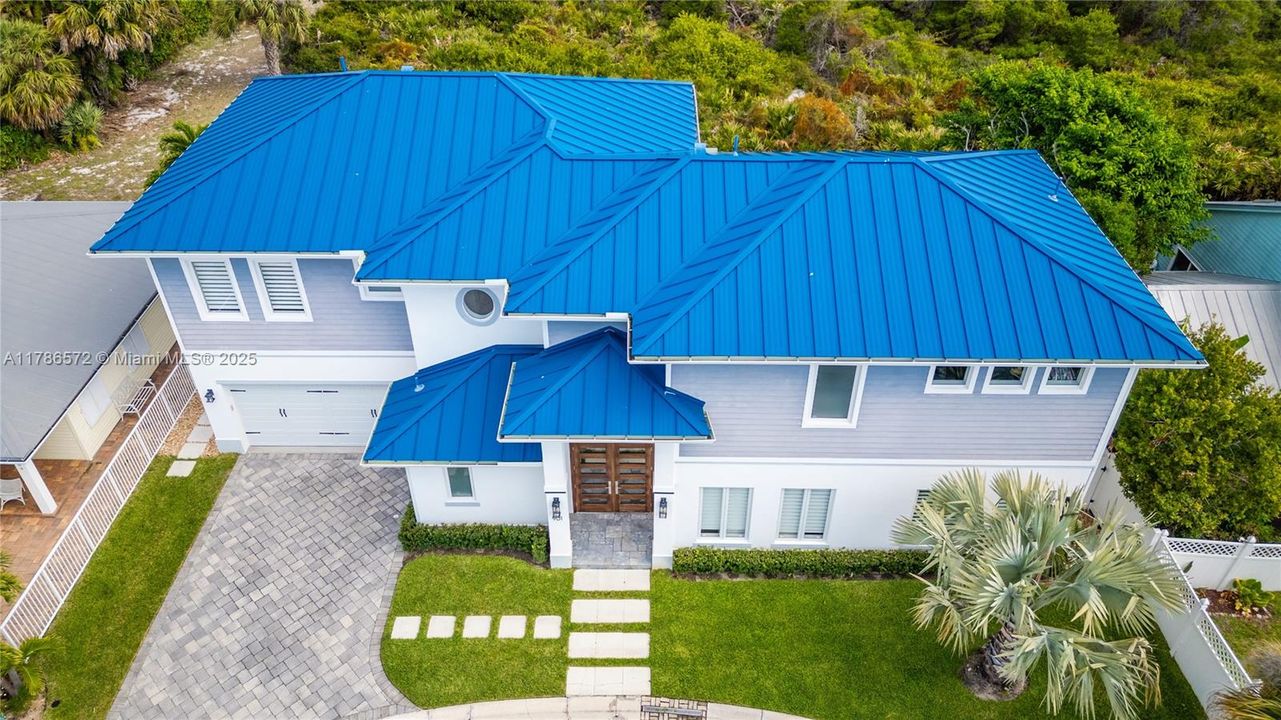 Recently Rented: $16,000 (5 beds, 4 baths, 3175 Square Feet)