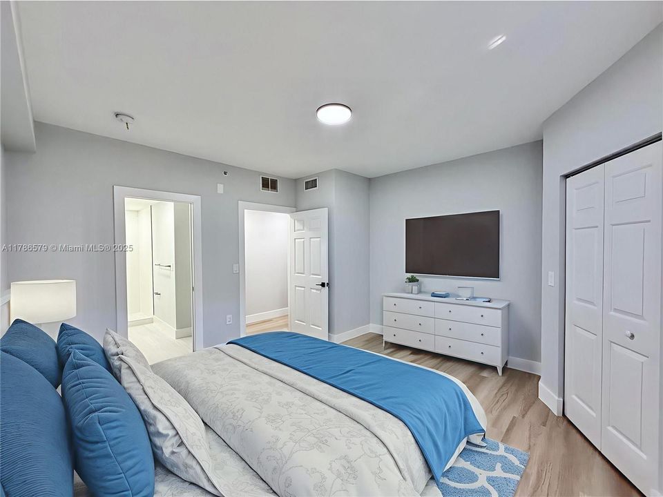 Recently Sold: $229,000 (1 beds, 1 baths, 691 Square Feet)