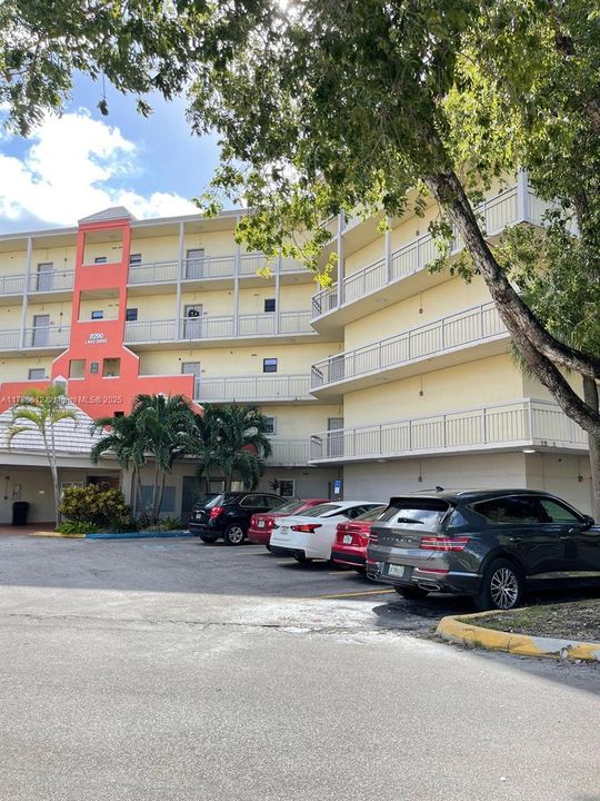 Recientemente alquilado: $1,950 (1 camas, 1 baños, 710 Pies cuadrados)