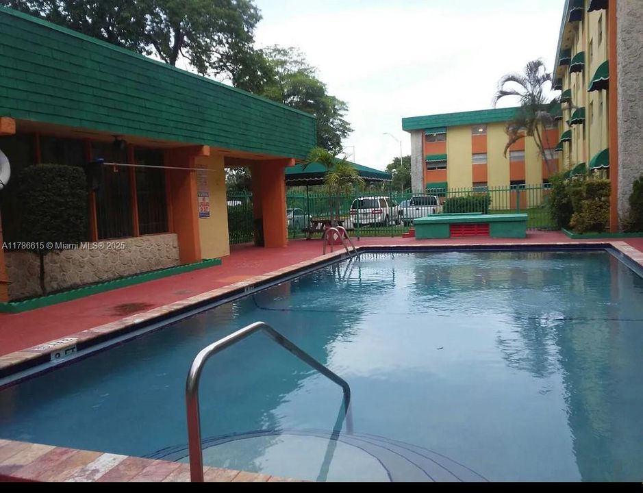 En Venta: $198,900 (1 camas, 1 baños, 600 Pies cuadrados)