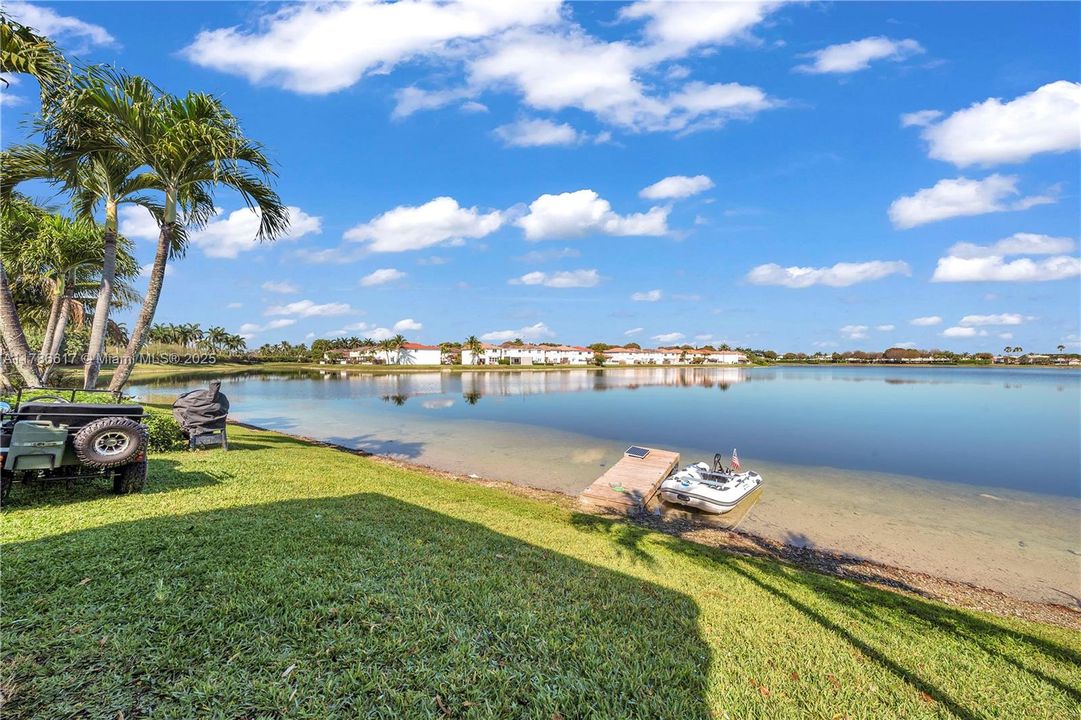 For Sale: $1,100,000 (4 beds, 3 baths, 2287 Square Feet)