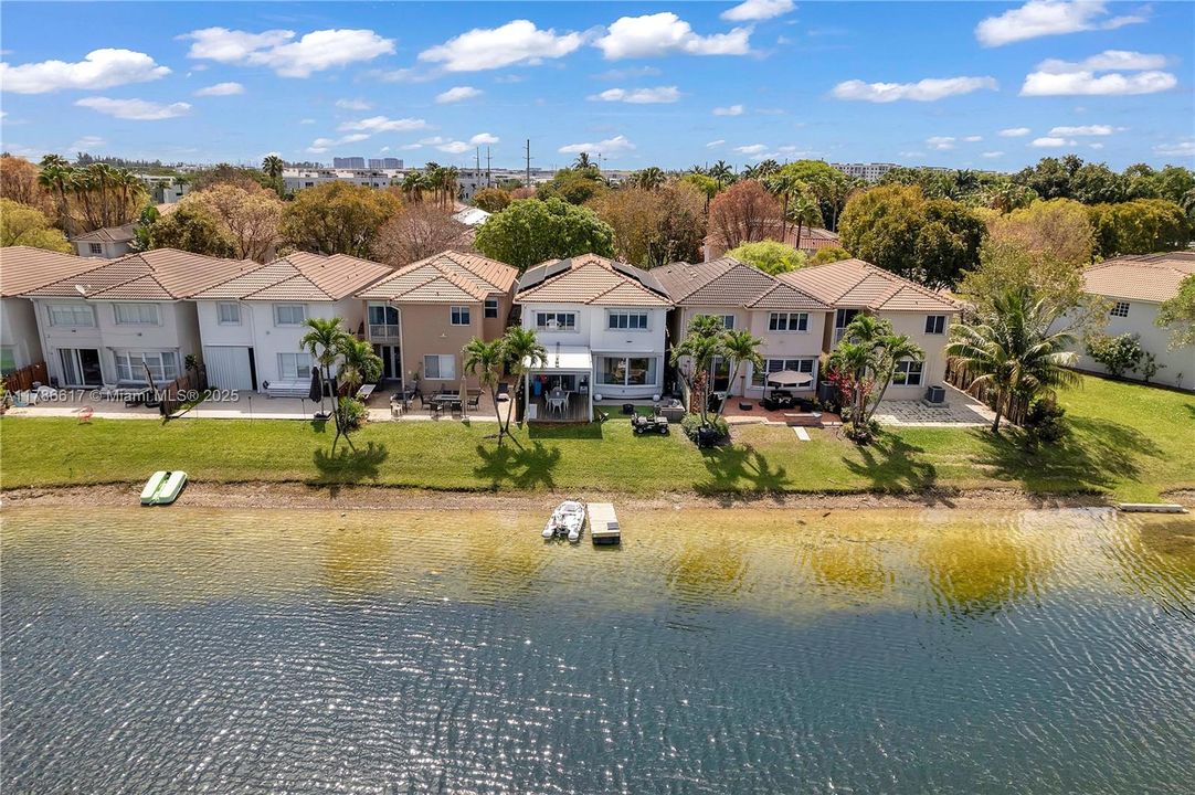 For Sale: $1,100,000 (4 beds, 3 baths, 2287 Square Feet)