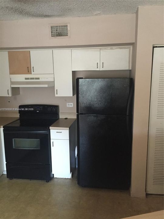 Recientemente alquilado: $1,600 (2 camas, 1 baños, 749 Pies cuadrados)