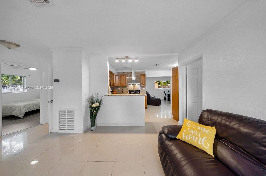 Recently Sold: $560,000 (4 beds, 2 baths, 1378 Square Feet)