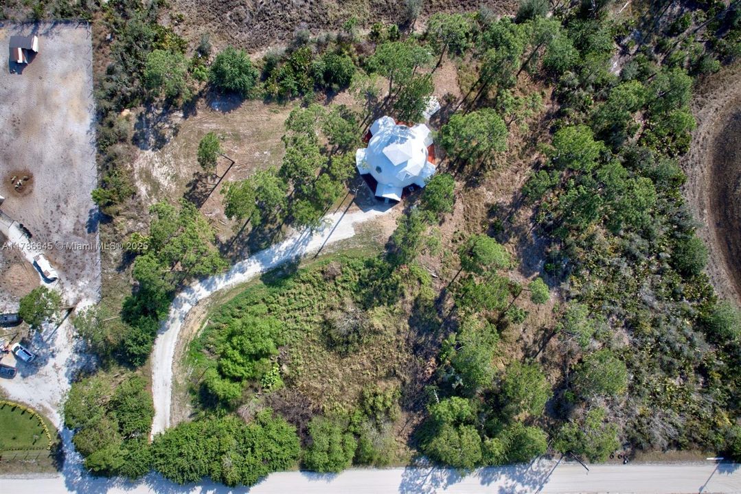 最近售出: $314,900 (3 贝兹, 2 浴室, 2494 平方英尺)