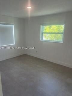 Recently Sold: $499,000 (3 beds, 2 baths, 1072 Square Feet)