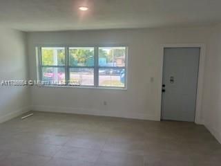 Recently Sold: $499,000 (3 beds, 2 baths, 1072 Square Feet)