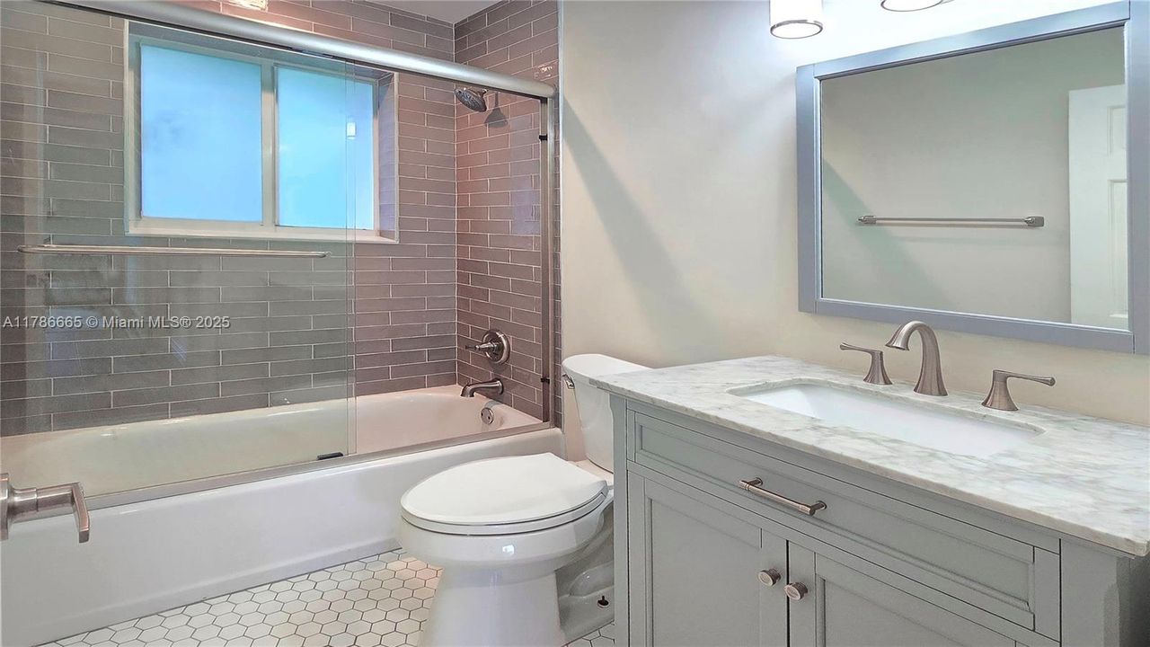 Recently Rented: $4,950 (3 beds, 2 baths, 1772 Square Feet)