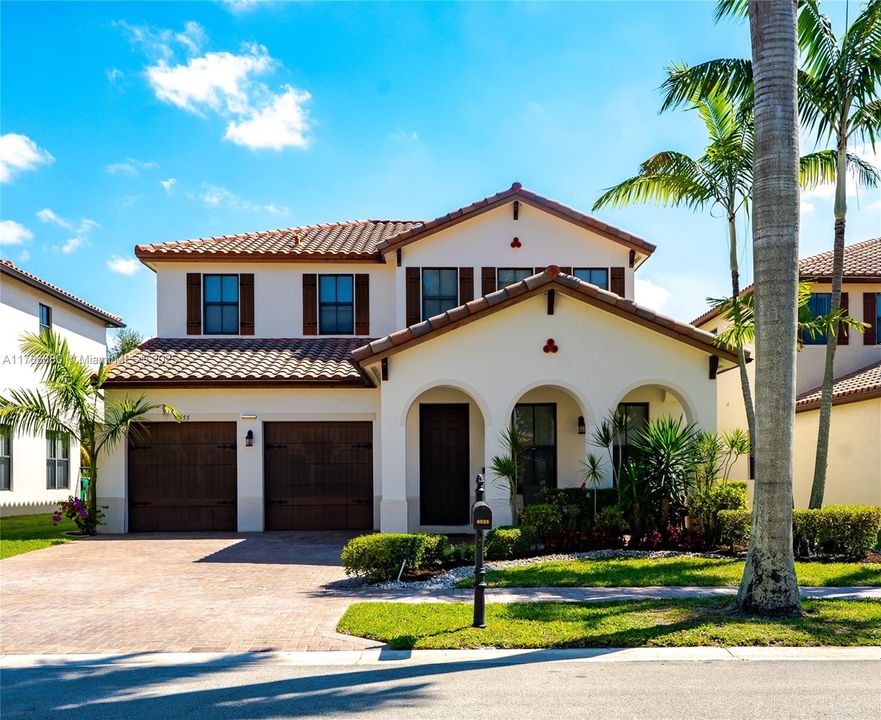 Недавно арендовано: $6,000 (4 спален, 3 ванн, 2720 Квадратных фут)