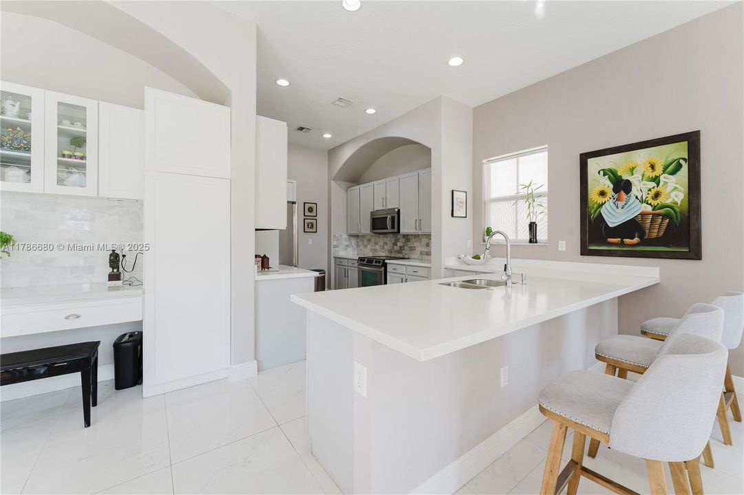 Недавно арендовано: $6,000 (4 спален, 3 ванн, 2720 Квадратных фут)