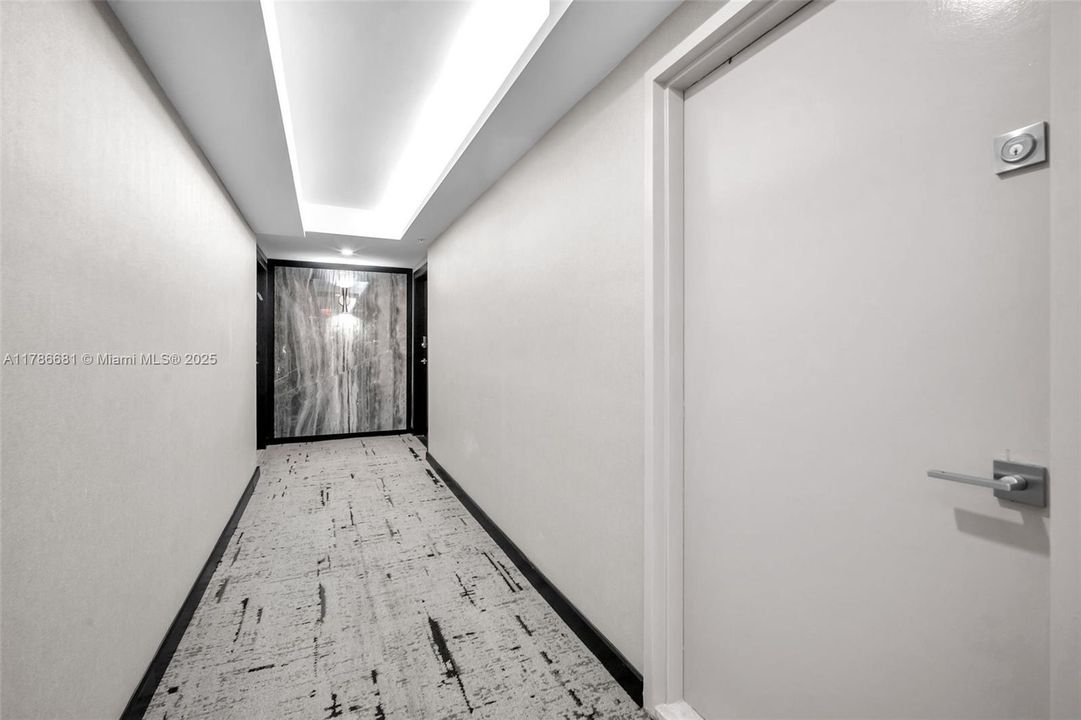 For Sale: $1,650,000 (2 beds, 2 baths, 1733 Square Feet)