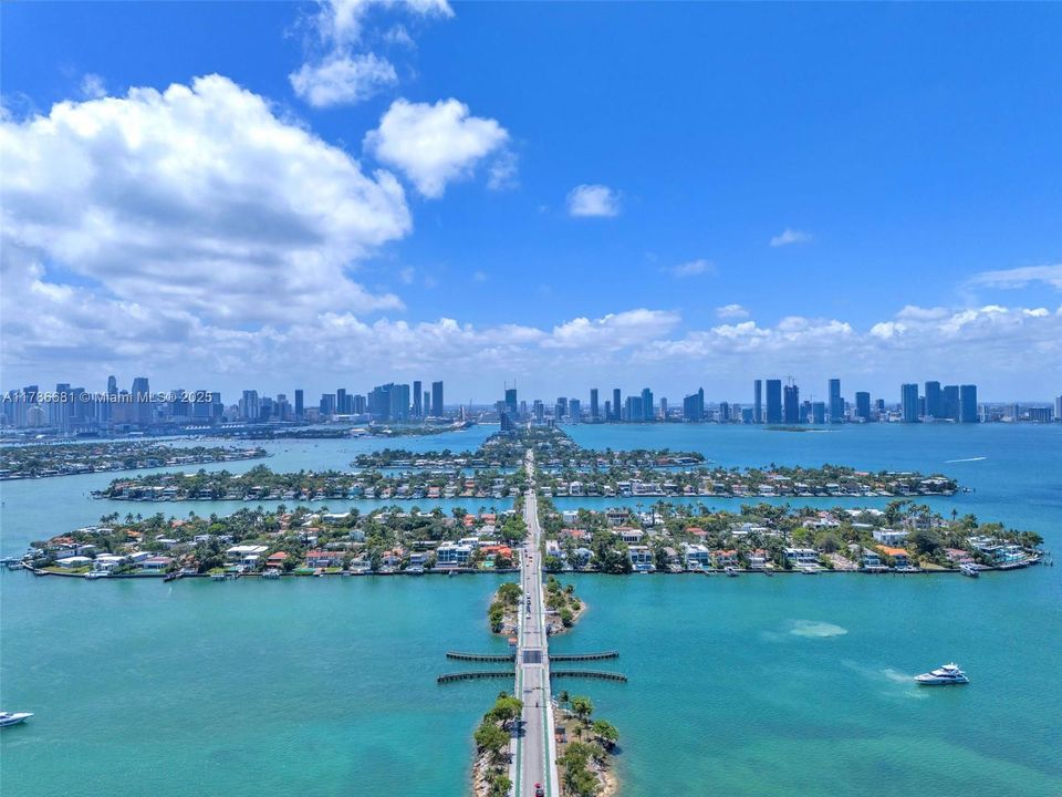 For Sale: $1,650,000 (2 beds, 2 baths, 1733 Square Feet)