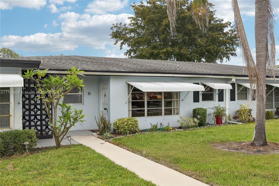 Vendido Recientemente: $130,000 (1 camas, 1 baños, 994 Pies cuadrados)