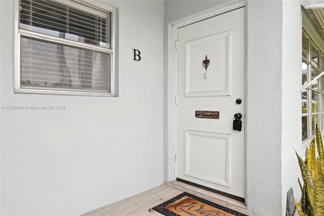 Vendido Recientemente: $130,000 (1 camas, 1 baños, 994 Pies cuadrados)