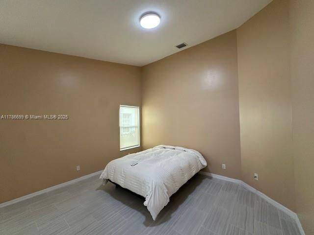 Recently Sold: $595,000 (3 beds, 2 baths, 1571 Square Feet)