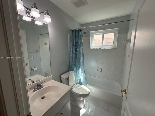 Recently Sold: $595,000 (3 beds, 2 baths, 1571 Square Feet)