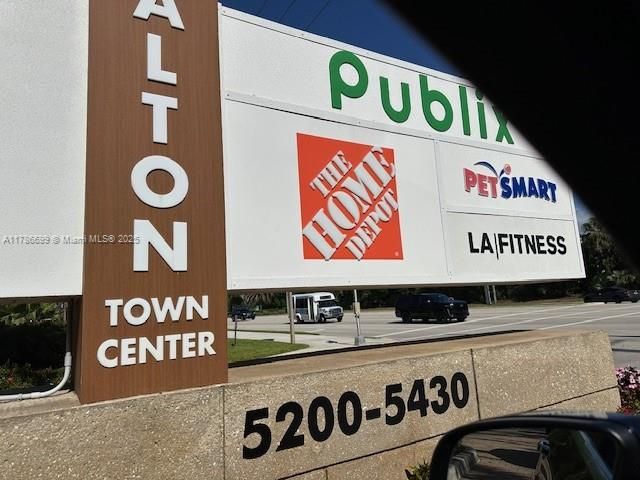 Recently Sold: $595,000 (3 beds, 2 baths, 1571 Square Feet)