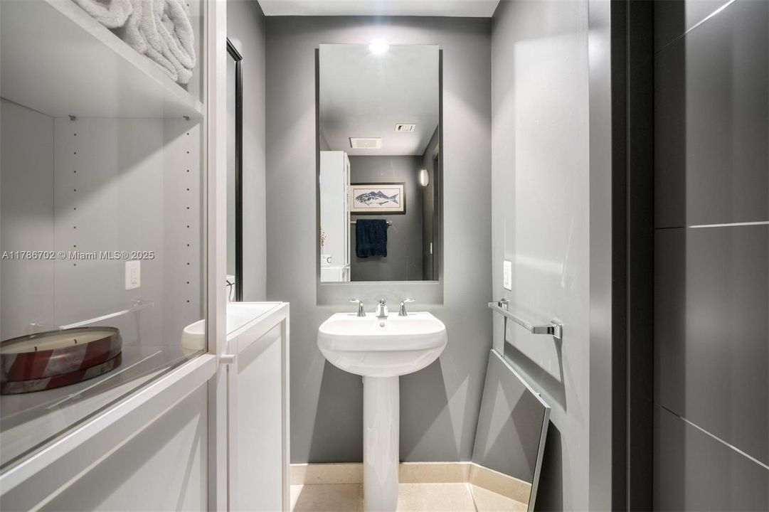 Vendido Recientemente: $497,500 (1 camas, 1 baños, 963 Pies cuadrados)