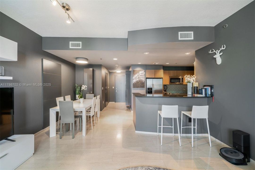 Vendido Recientemente: $497,500 (1 camas, 1 baños, 963 Pies cuadrados)