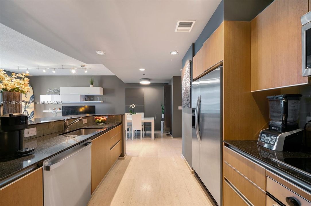 Vendido Recientemente: $497,500 (1 camas, 1 baños, 963 Pies cuadrados)