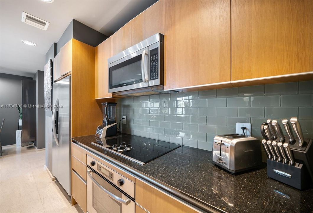 Vendido Recientemente: $497,500 (1 camas, 1 baños, 963 Pies cuadrados)