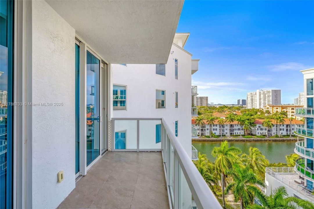 En Venta: $580,000 (2 camas, 2 baños, 1343 Pies cuadrados)