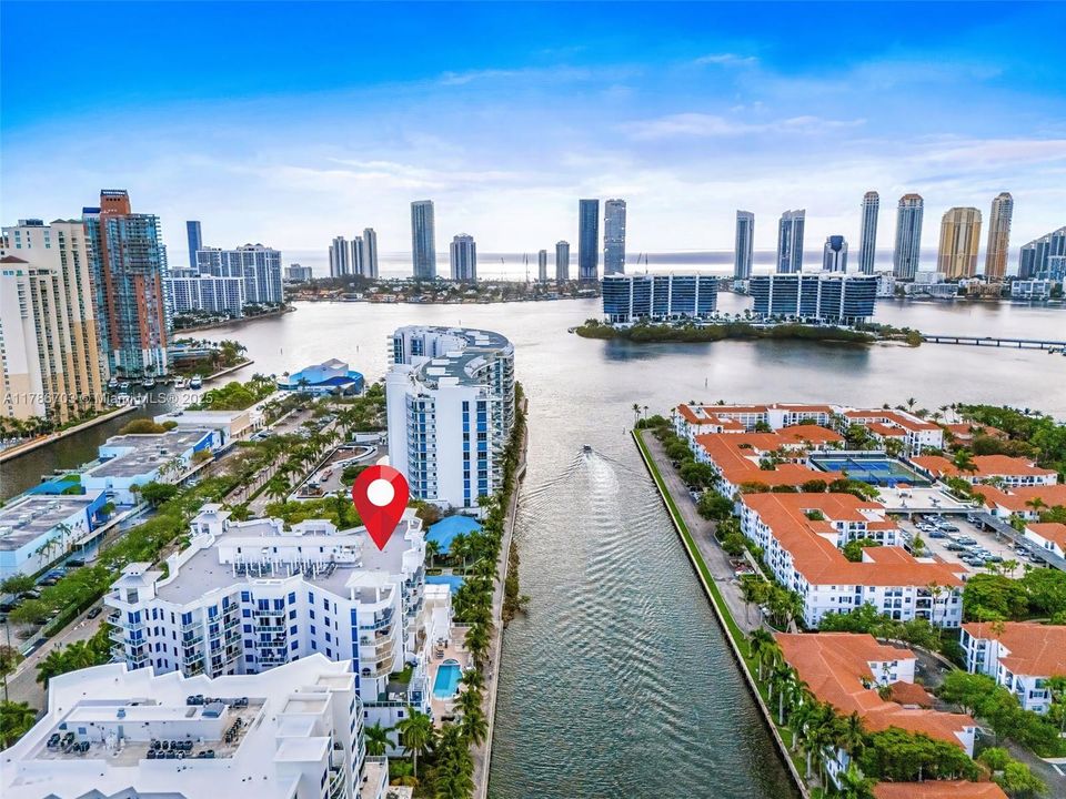 En Venta: $580,000 (2 camas, 2 baños, 1343 Pies cuadrados)