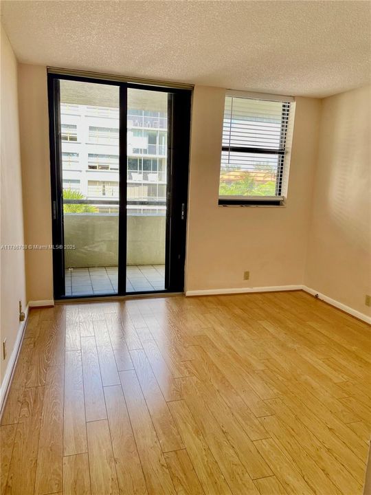 Недавно арендовано: $4,500 (2 спален, 2 ванн, 1435 Квадратных фут)