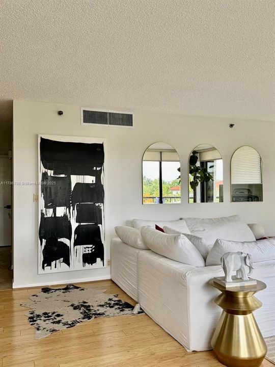 Недавно арендовано: $4,500 (2 спален, 2 ванн, 1435 Квадратных фут)