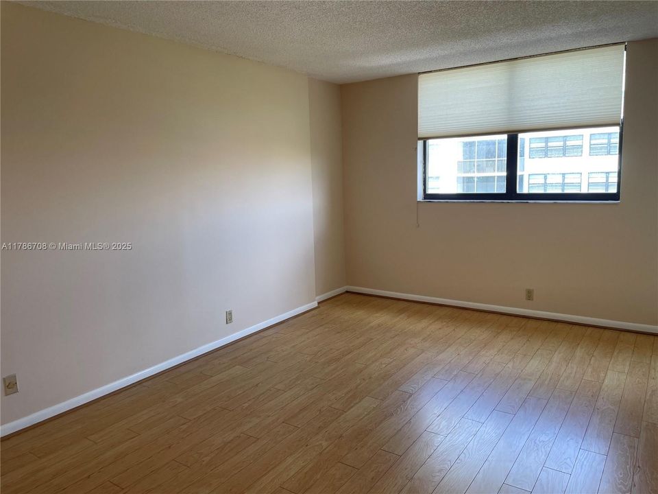 Недавно арендовано: $4,500 (2 спален, 2 ванн, 1435 Квадратных фут)