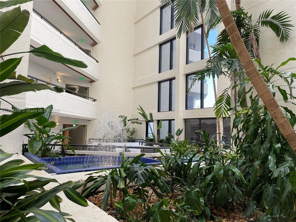 Недавно арендовано: $4,500 (2 спален, 2 ванн, 1435 Квадратных фут)