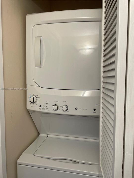 Недавно арендовано: $4,500 (2 спален, 2 ванн, 1435 Квадратных фут)