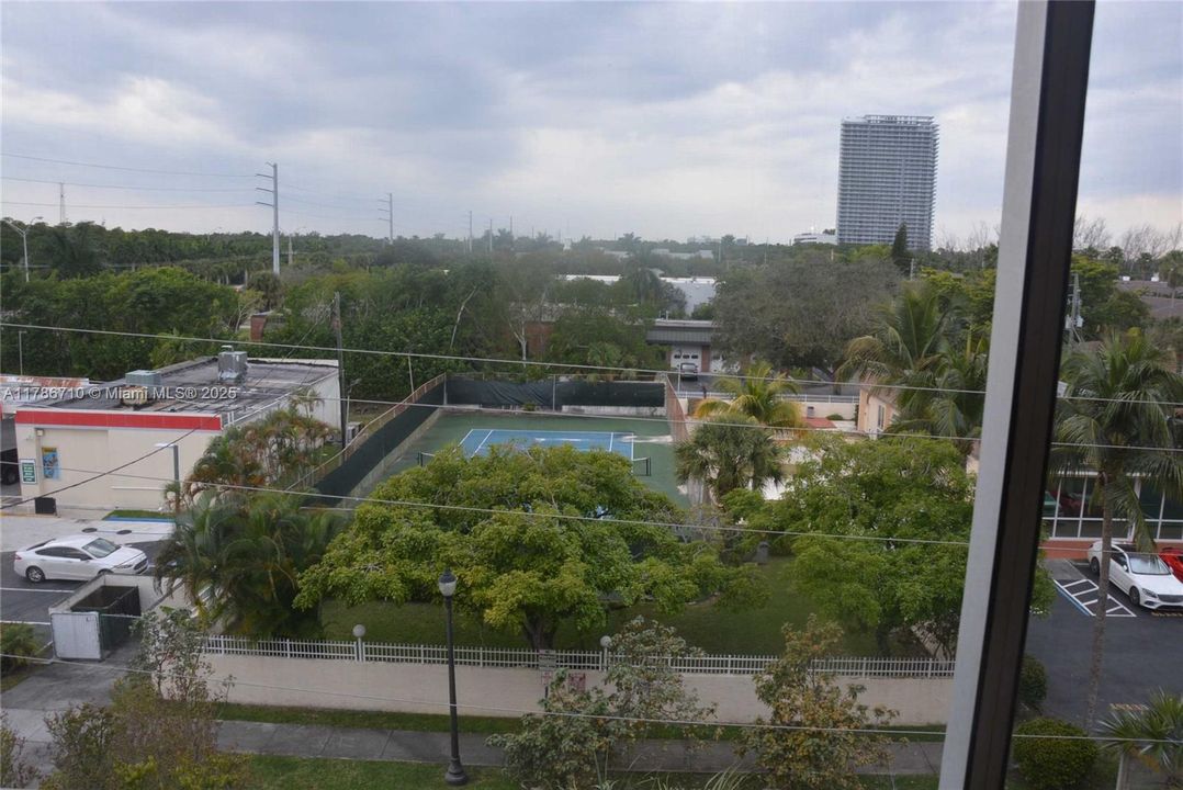 Recently Rented: $1,650 (1 beds, 1 baths, 842 Square Feet)