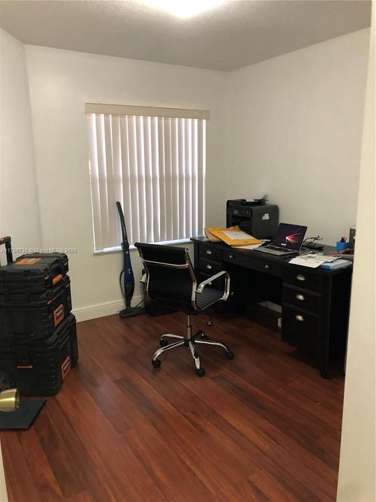 Recientemente alquilado: $2,500 (3 camas, 3 baños, 1382 Pies cuadrados)