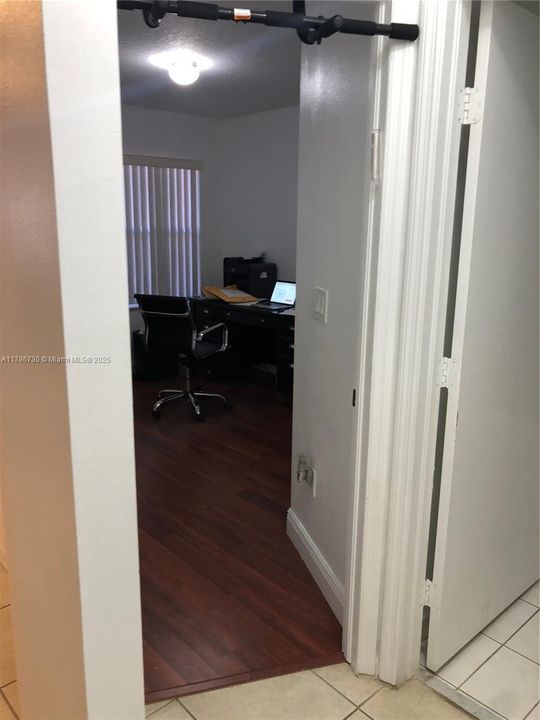 Recientemente alquilado: $2,500 (3 camas, 3 baños, 1382 Pies cuadrados)