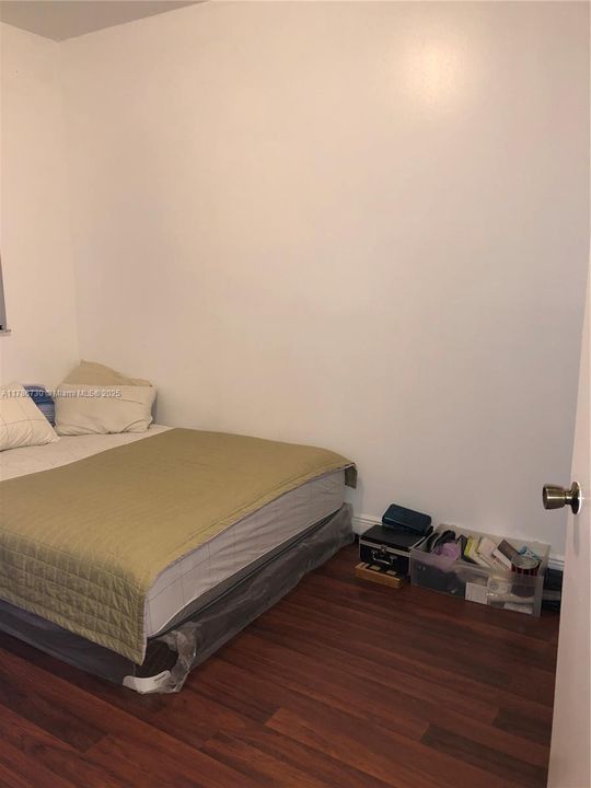 Recientemente alquilado: $2,500 (3 camas, 3 baños, 1382 Pies cuadrados)