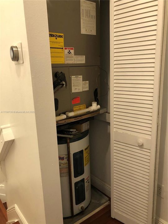 Recientemente alquilado: $2,500 (3 camas, 3 baños, 1382 Pies cuadrados)