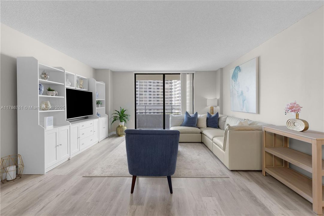 Recientemente alquilado: $2,750 (2 camas, 2 baños, 1280 Pies cuadrados)