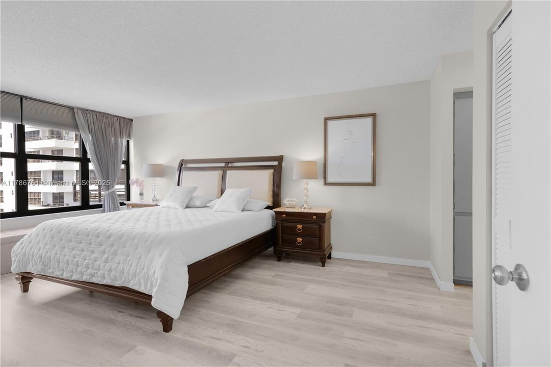 Recientemente alquilado: $2,750 (2 camas, 2 baños, 1280 Pies cuadrados)