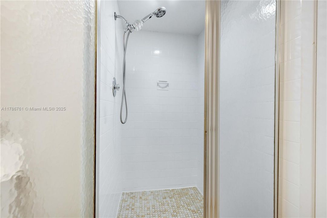 Recientemente alquilado: $2,750 (2 camas, 2 baños, 1280 Pies cuadrados)