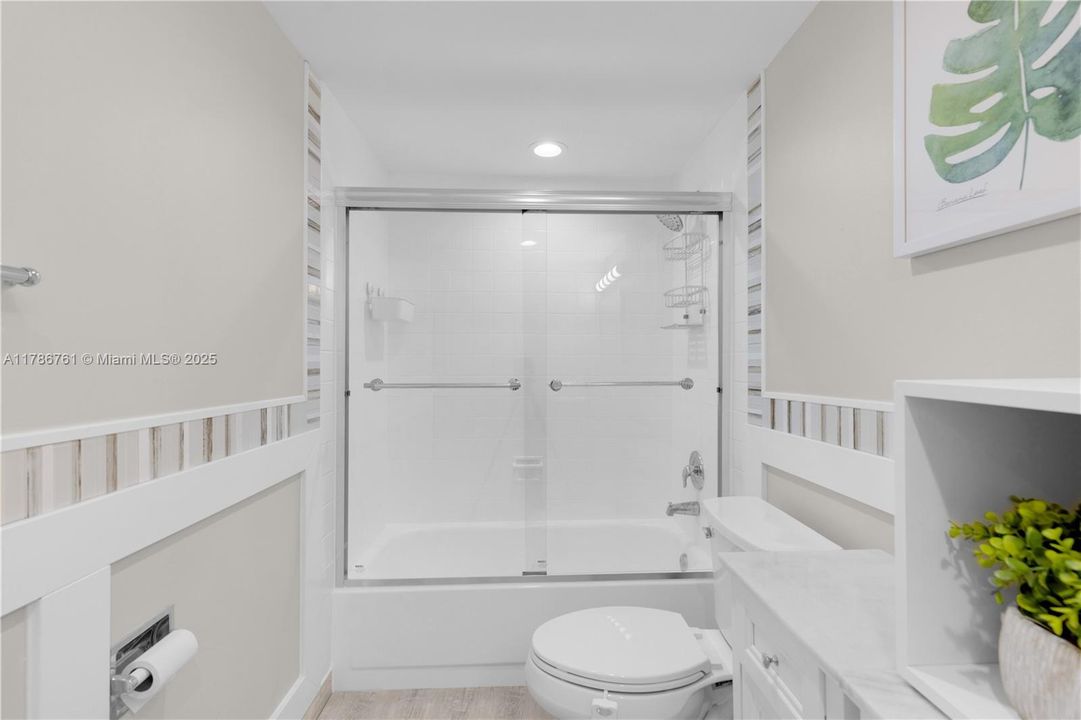 Recientemente alquilado: $2,750 (2 camas, 2 baños, 1280 Pies cuadrados)