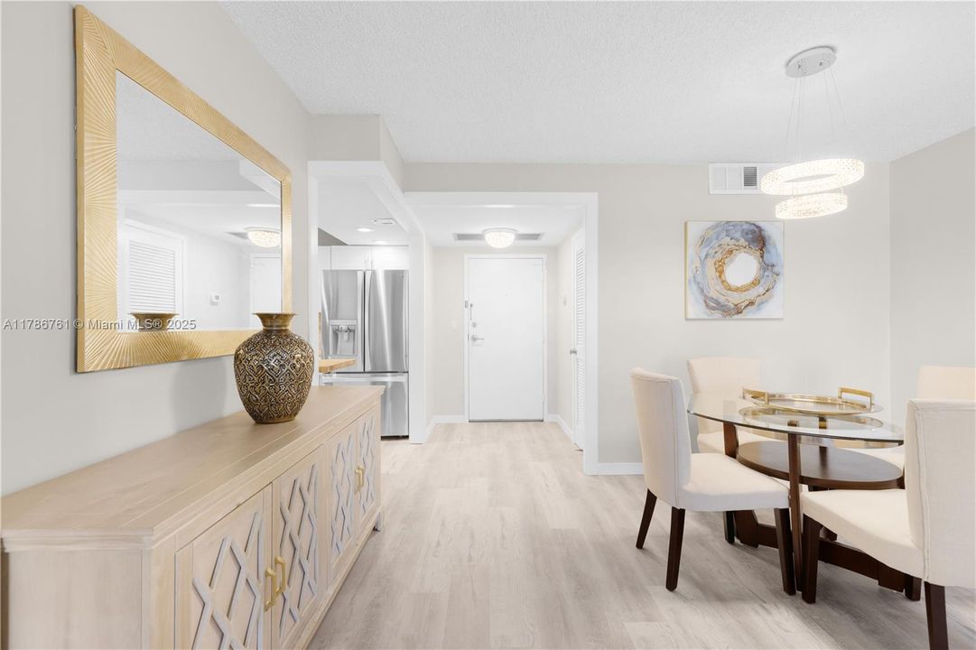 Recientemente alquilado: $2,750 (2 camas, 2 baños, 1280 Pies cuadrados)