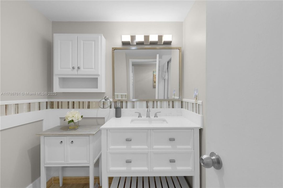 Recientemente alquilado: $2,750 (2 camas, 2 baños, 1280 Pies cuadrados)